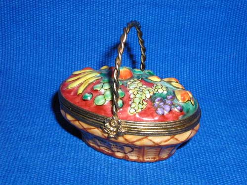 TROPICAL FRUIT BASKET - Limoges Boxes and Figurines - Limoges Factory Co.